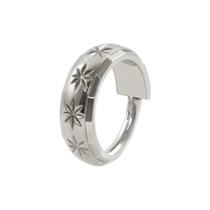 ARGOLA CLICKER TITÂNIO FRONTAL TRABALHADA - 8MM - Imagem 1
