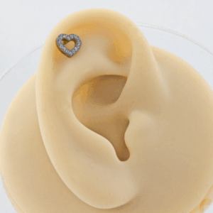 LABRET TITÂNIO R/I CORAÇÃO VAZADO C/ ZIRCÔNIA - Imagem 3